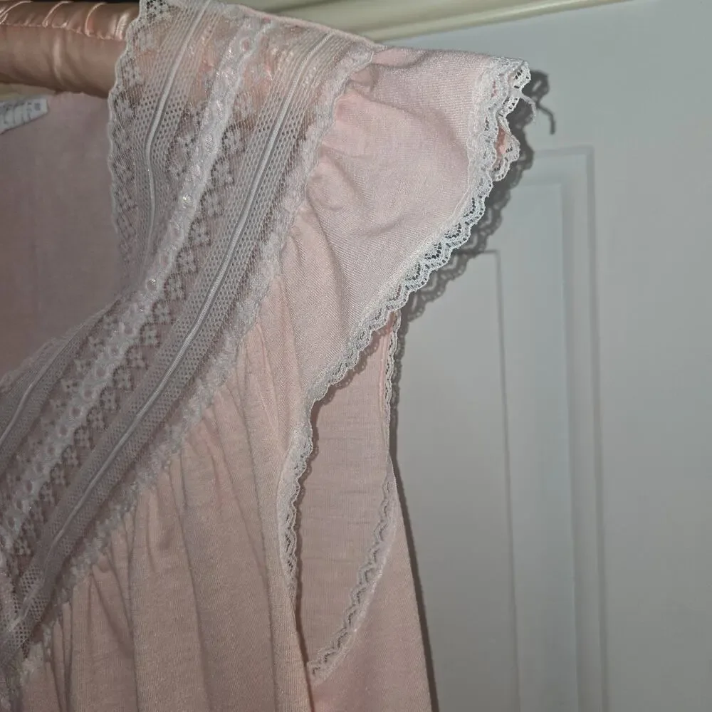 Vintage Vassarette Lacy Light Pink Nightgown Size Medium V Neck 35" L x 24" Wide - Picture 7 of 12